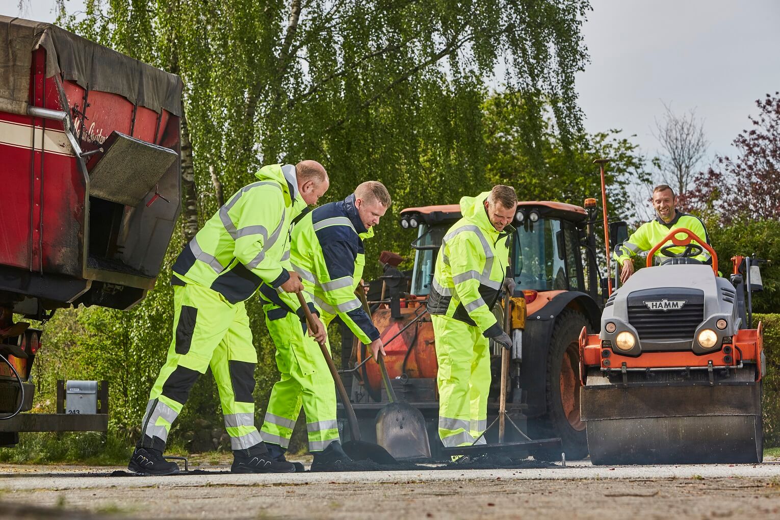 15502-246_15579-860_05023-880_07090-880_15535-231_15590-231_50126-932_F0111-937_Ay9AnRLGvZMtQB