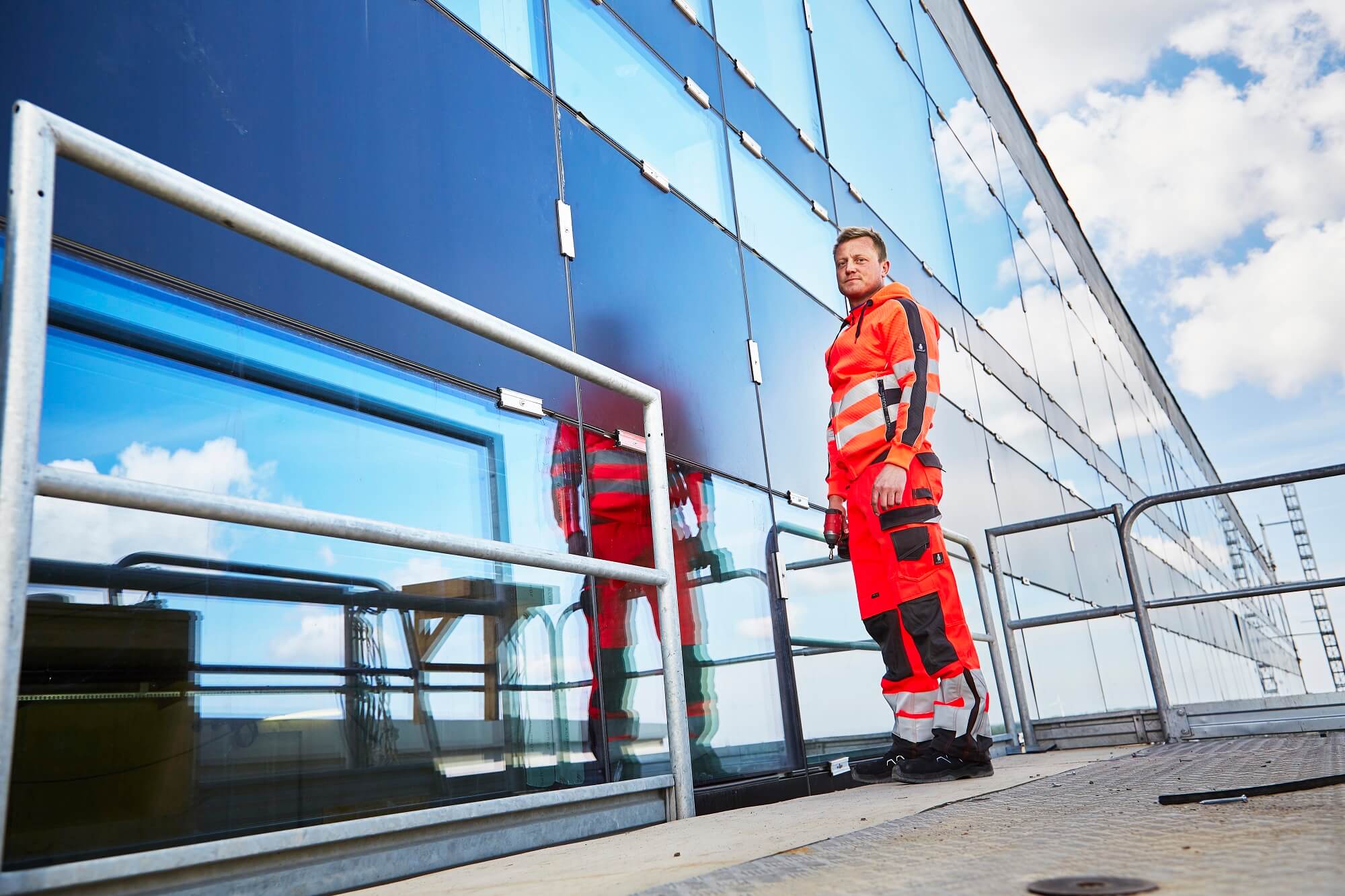 50138-932_15579-860_F0111-937_A_2